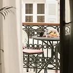 Castro Syros Hotel