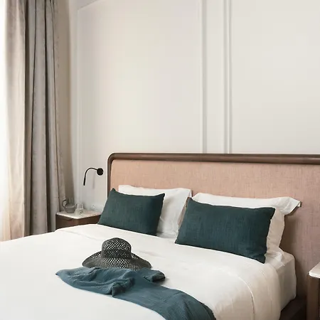 Castro Syros Otel