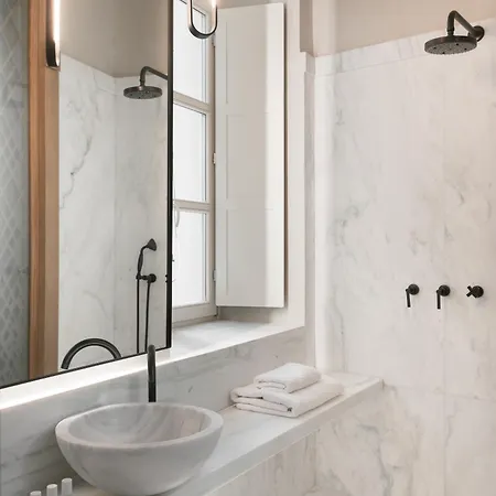Castro Syros Otel