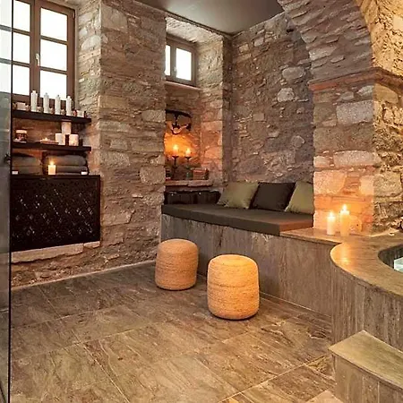 Castro Syros מלון 5*