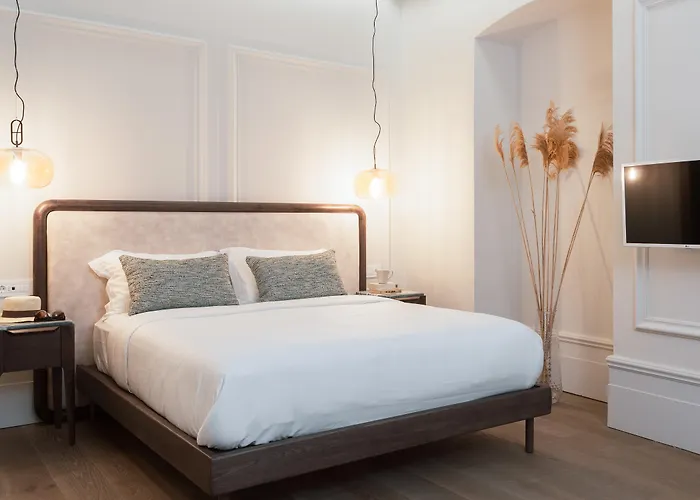 Отель Castro Syros 5*